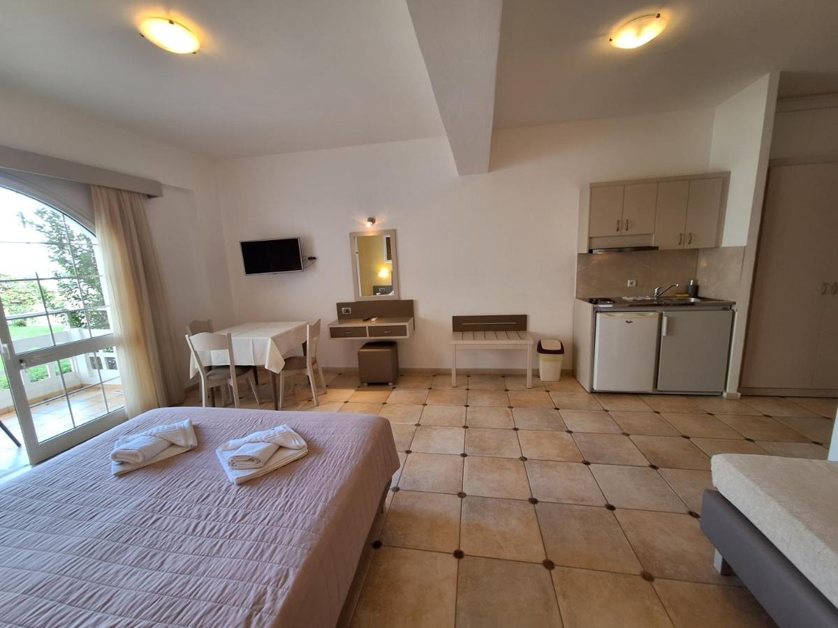 Perla Beach Ajía Marína Kültér fotó