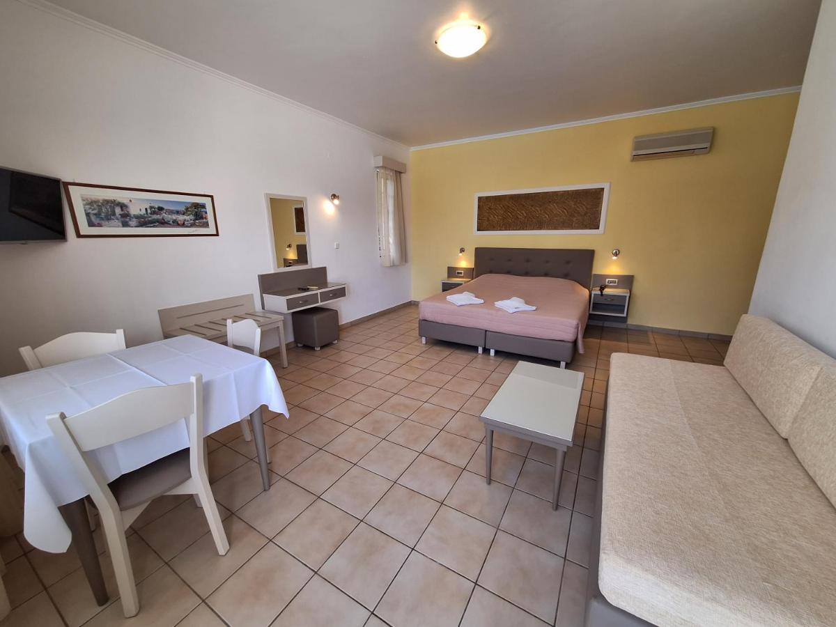 Perla Beach Ajía Marína Kültér fotó